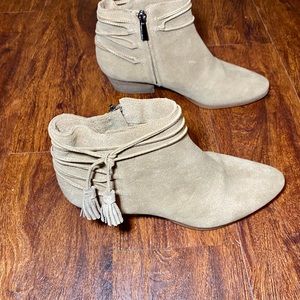 Vince Camuto Tan Suede Boots Size 9.5